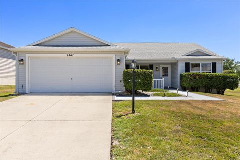 Photo of 1561 Tallowtree Drive, The Villages, FL 32162 (MLS # G5112112)