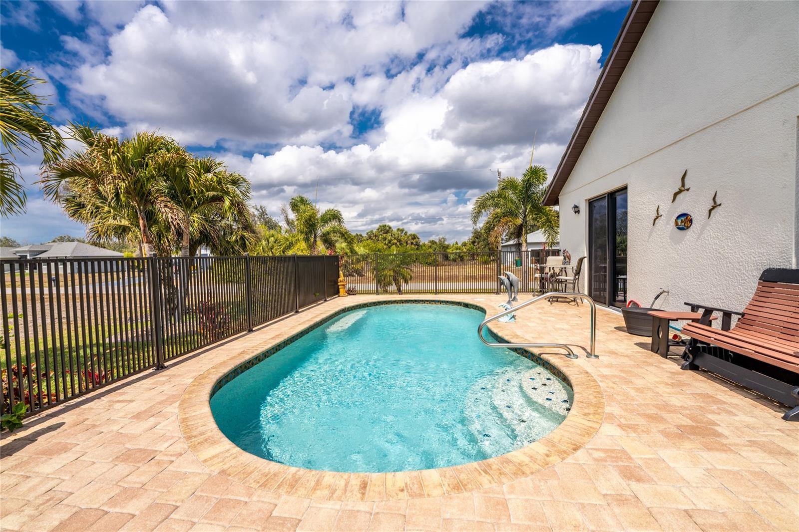 ROTONDA LAKES - Residential