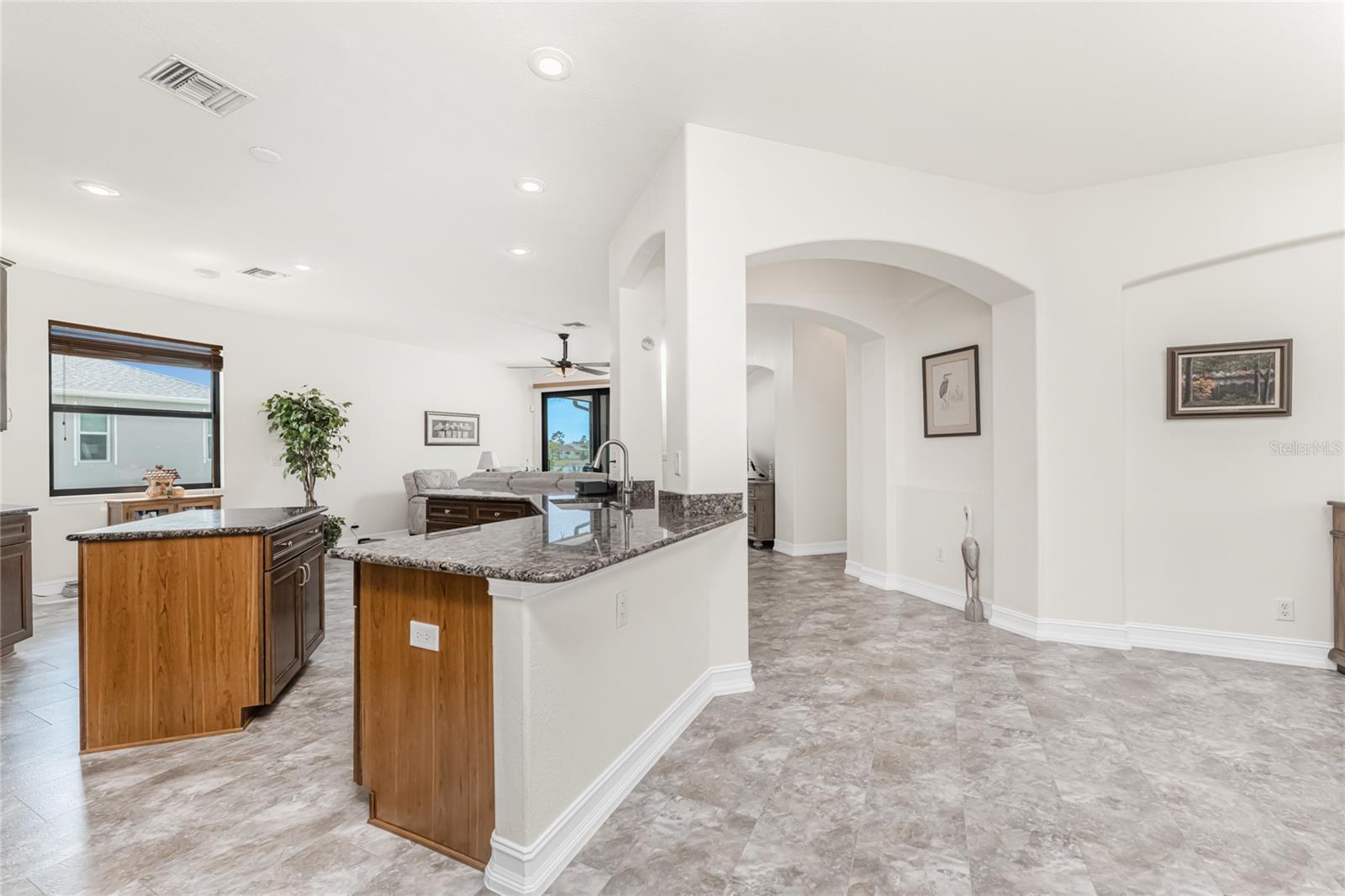 ROTONDA LAKES - Residential