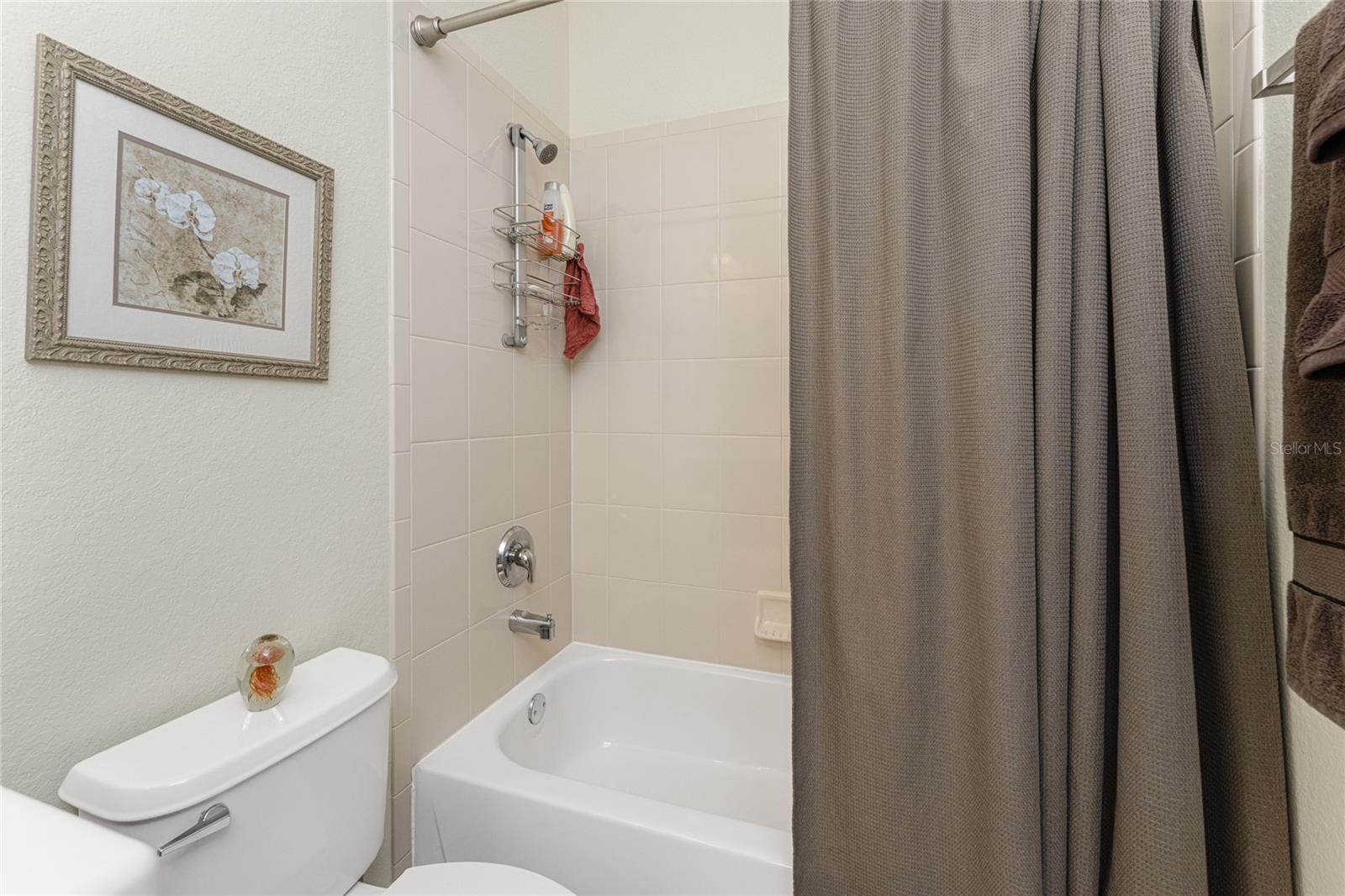 ROTONDA LAKES - Residential