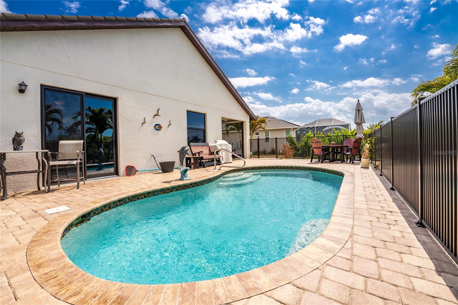 ROTONDA LAKES - Residential