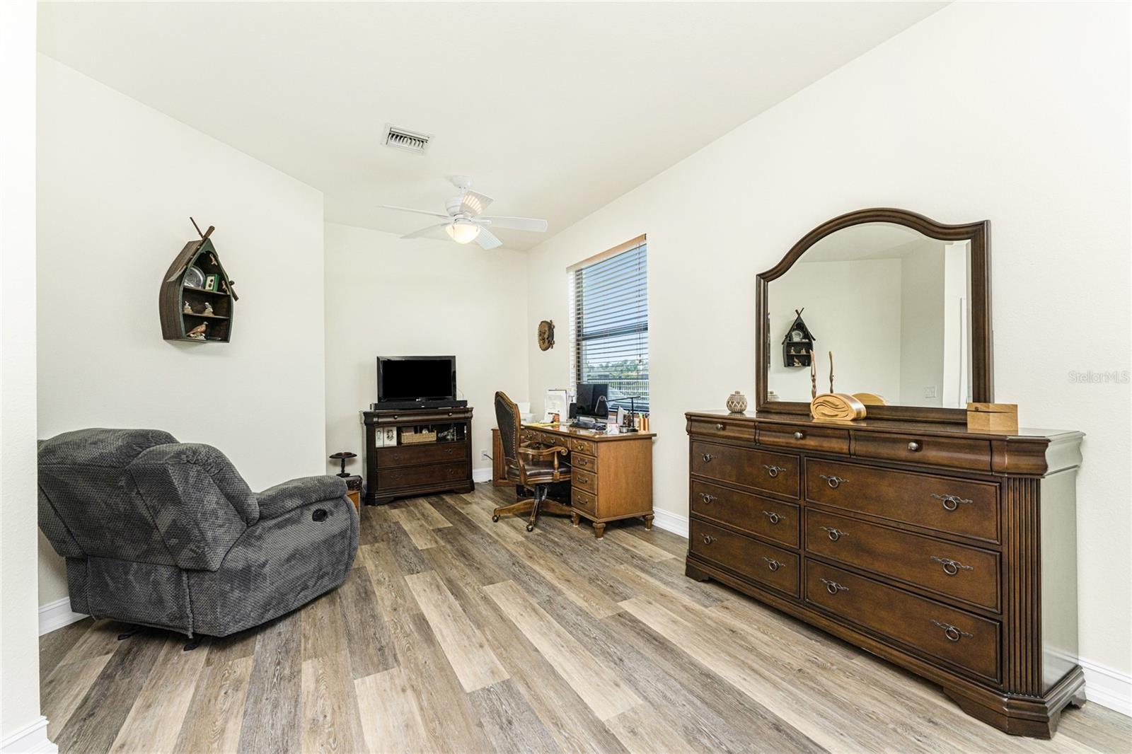 ROTONDA LAKES - Residential