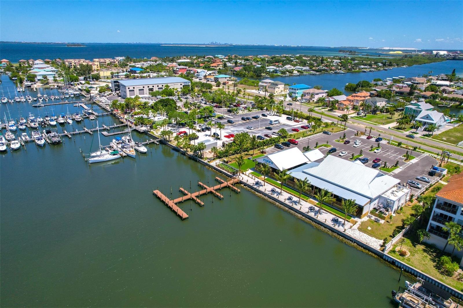 APOLLO BEACH UNIT 08 A RESUBDI - Residential