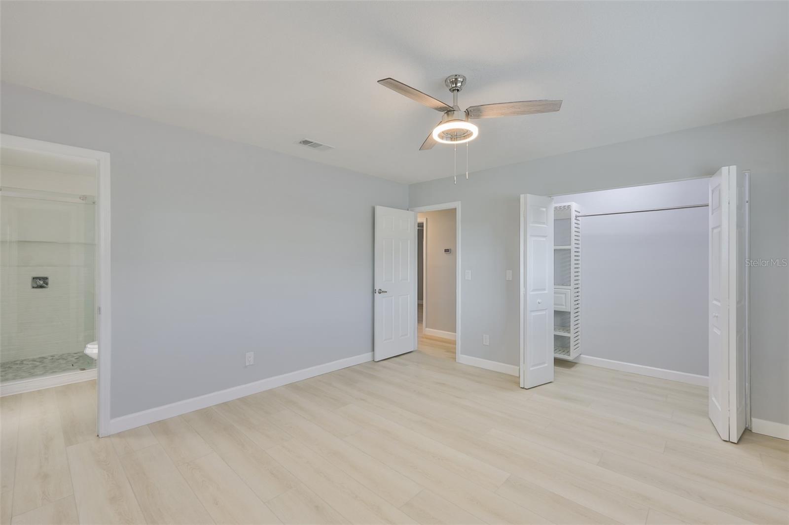 APOLLO BEACH UNIT 08 A RESUBDI - Residential