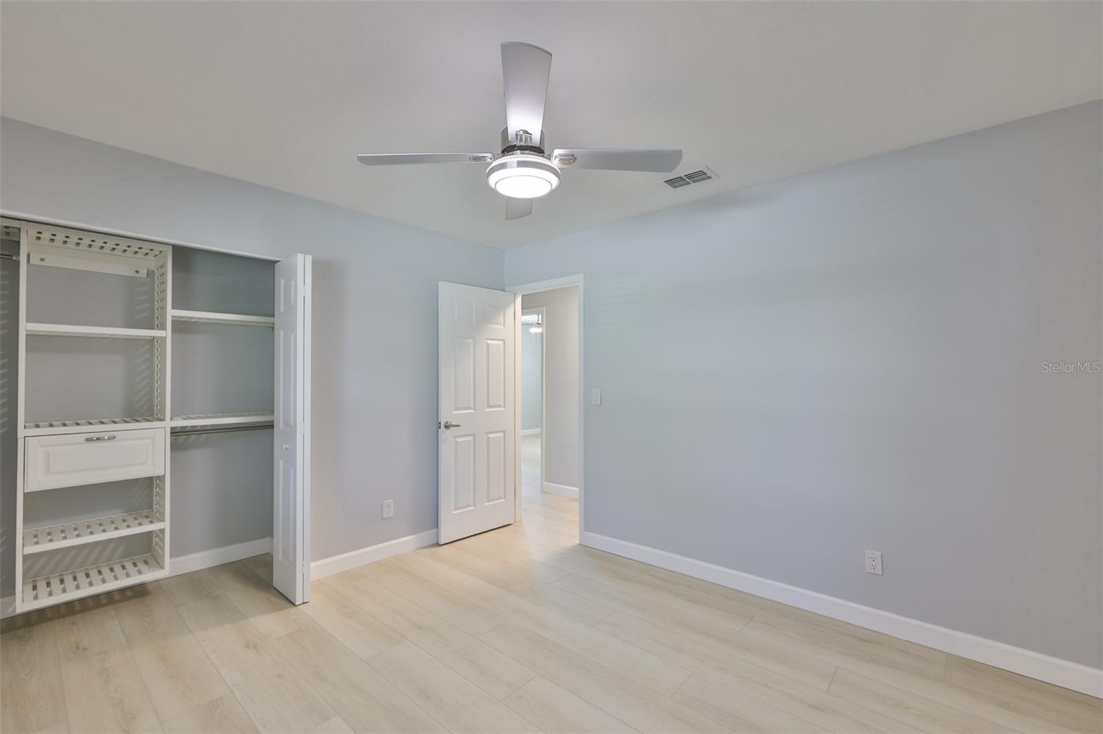 APOLLO BEACH UNIT 08 A RESUBDI - Residential