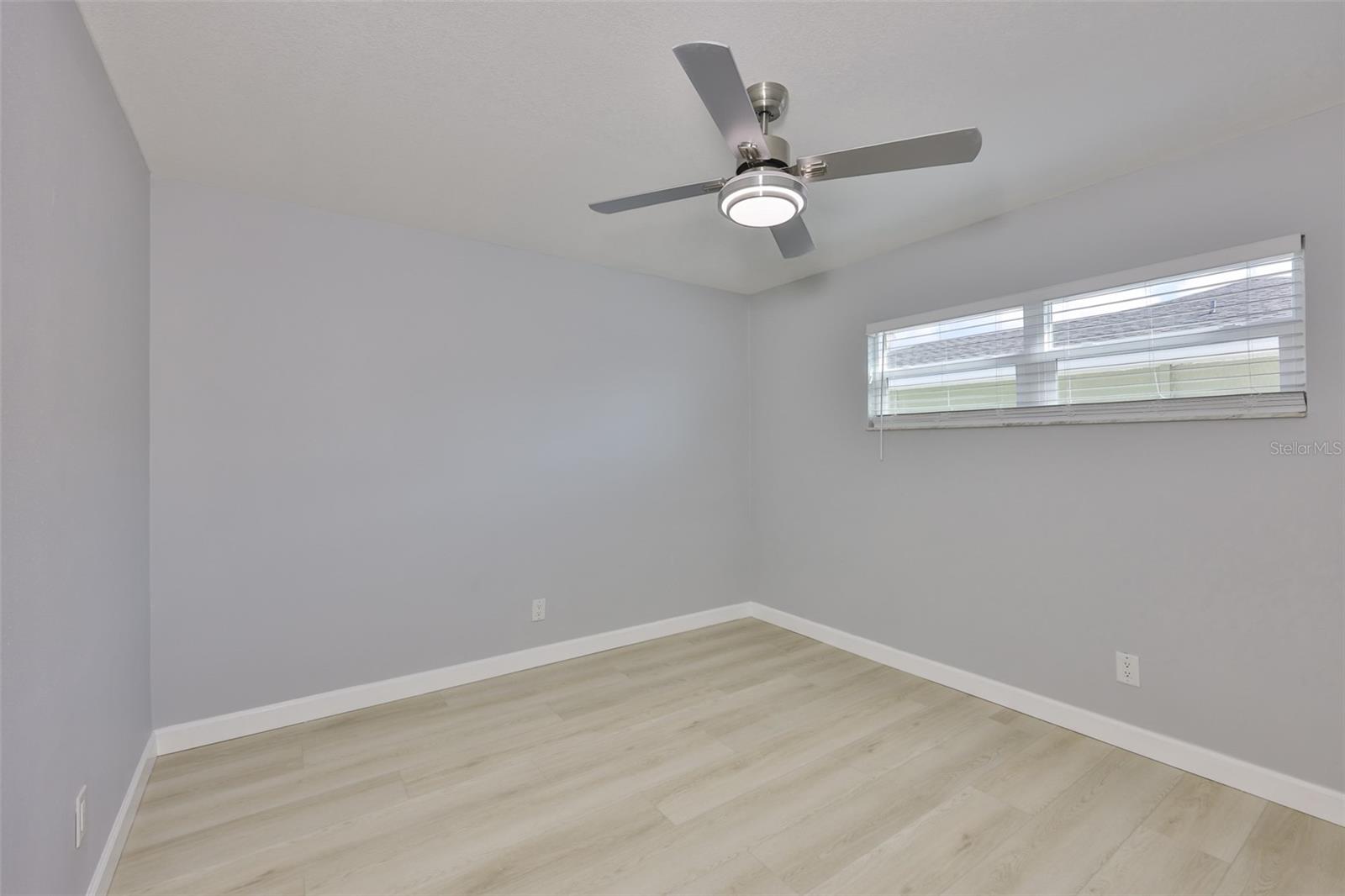 APOLLO BEACH UNIT 08 A RESUBDI - Residential