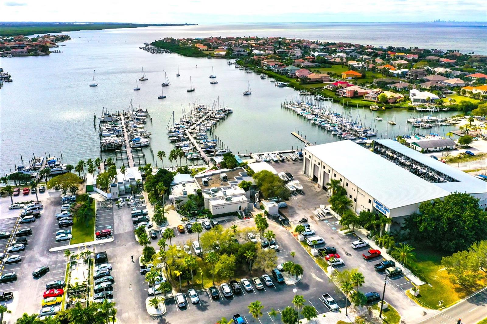 APOLLO BEACH UNIT 08 A RESUBDI - Residential