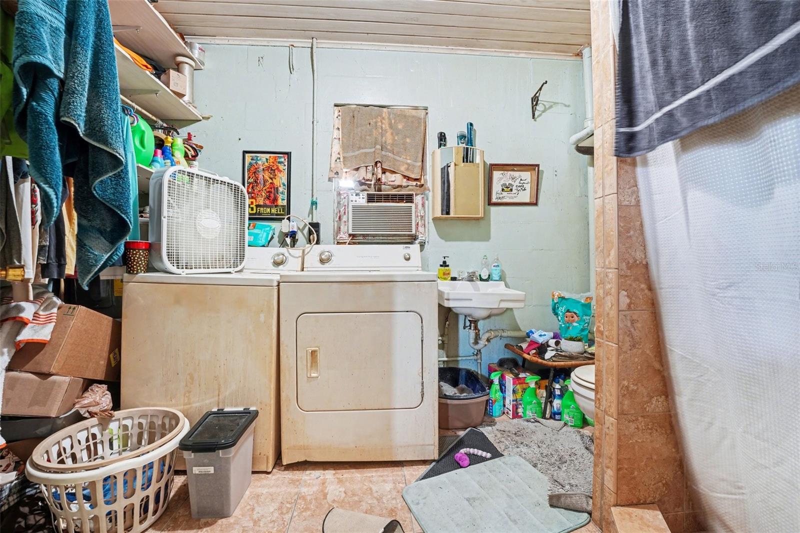 SHORE ACRES - Residential