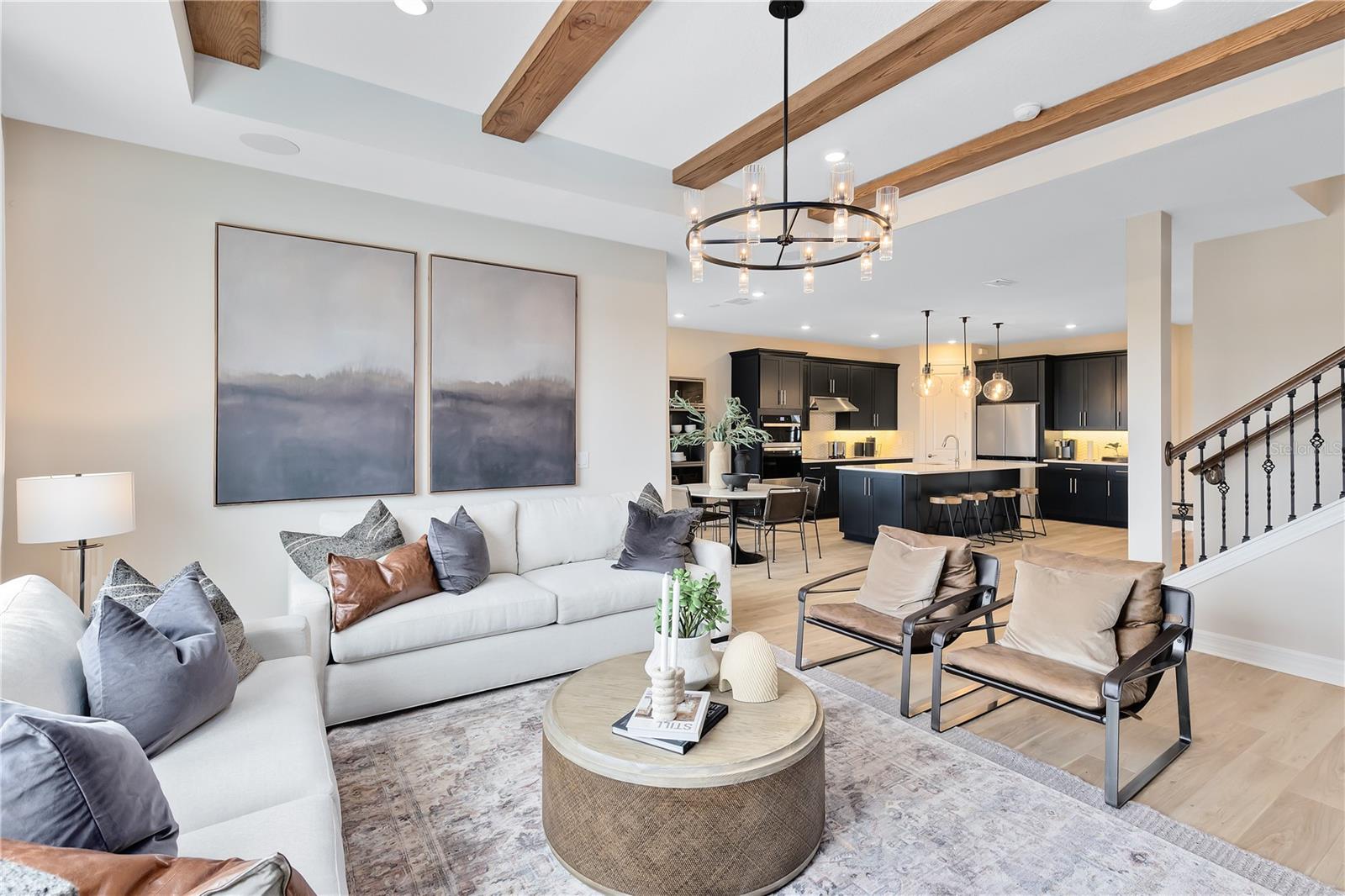 BRIDGEWALK - Residential