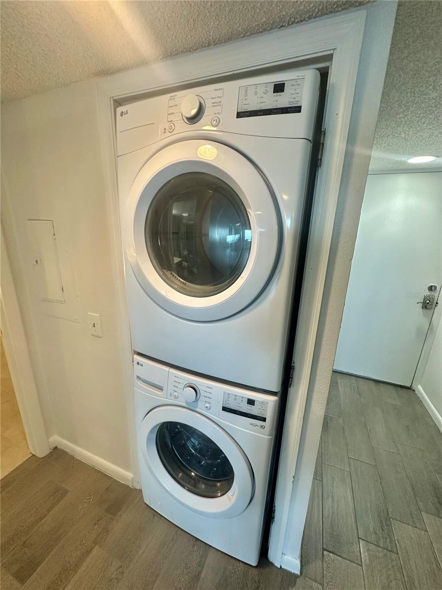 GULF ISLAND BEACH TENNIS - Residential