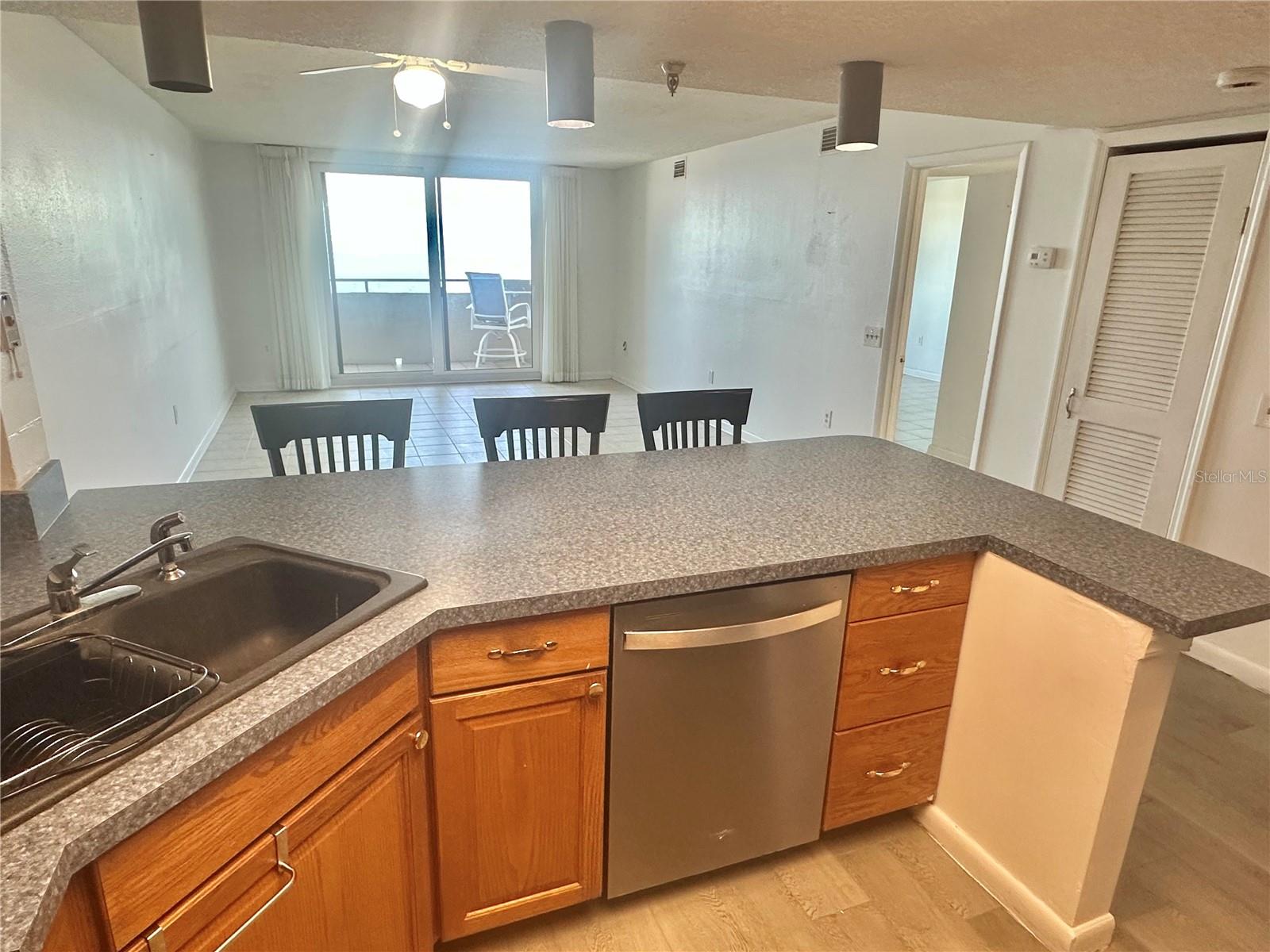 GULF ISLAND BEACH TENNIS - Residential