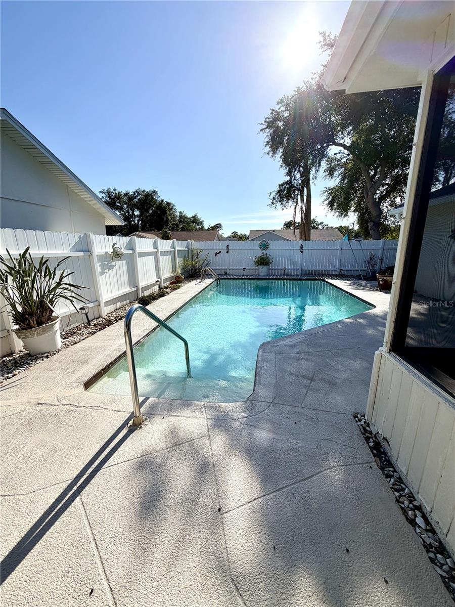 BENT TREE ESTATES EAST - Residential