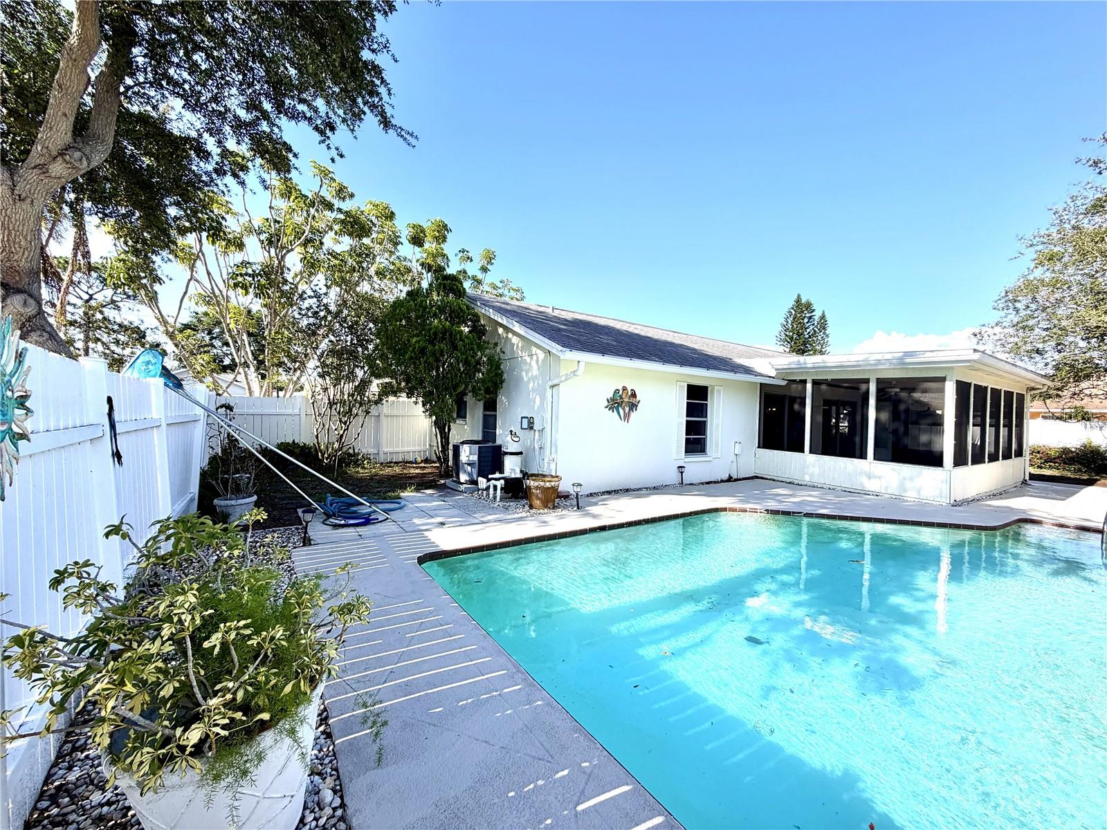 BENT TREE ESTATES EAST - Residential