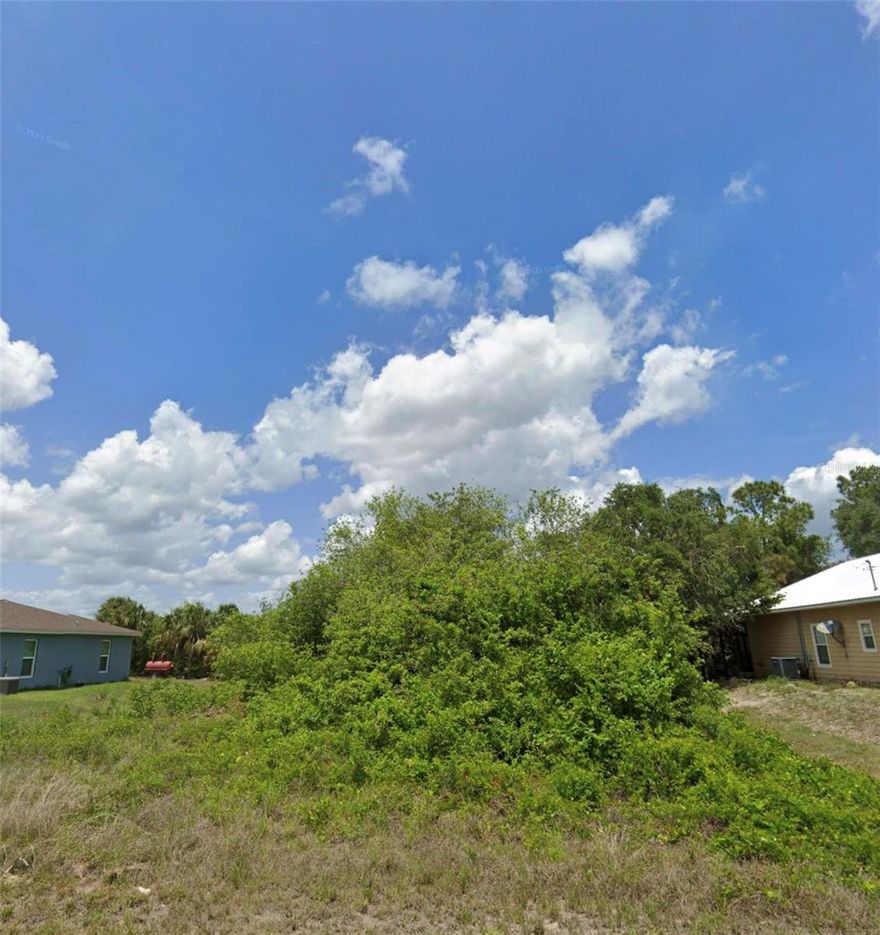 Excellent opportunity to own a 0.26-acre residential lot located between two established homes in a well-developed LaBelle neighborhood. Conveniently situated just off FL-80, this property offers easy access to local amenities, schools, and dining options. Ideal for a new home or as an investment in a growing area. Please note, the property is subject to probate, which may extend the closing timeline. The seller is motivated to sell.
All information is deemed reliable but should be independently verified.
