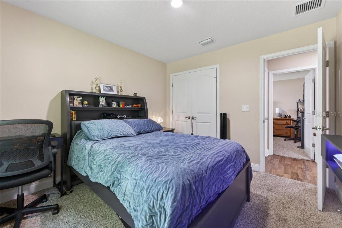 PALM COAST SECTION 65 BLOCK 00009 LOT 0017 SUBDIVI - Residential