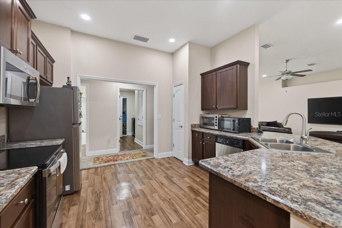 PALM COAST SECTION 65 BLOCK 00009 LOT 0017 SUBDIVI - Residential