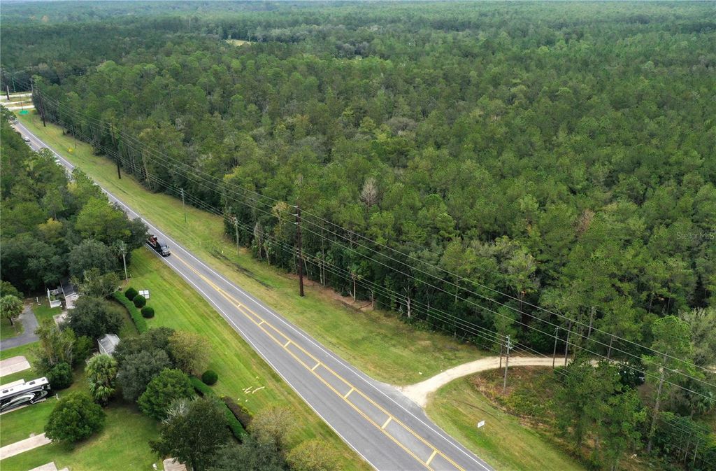 Photo of 10689 NE Highway 314, Silver Springs, FL 34488 (MLS # OM712172)