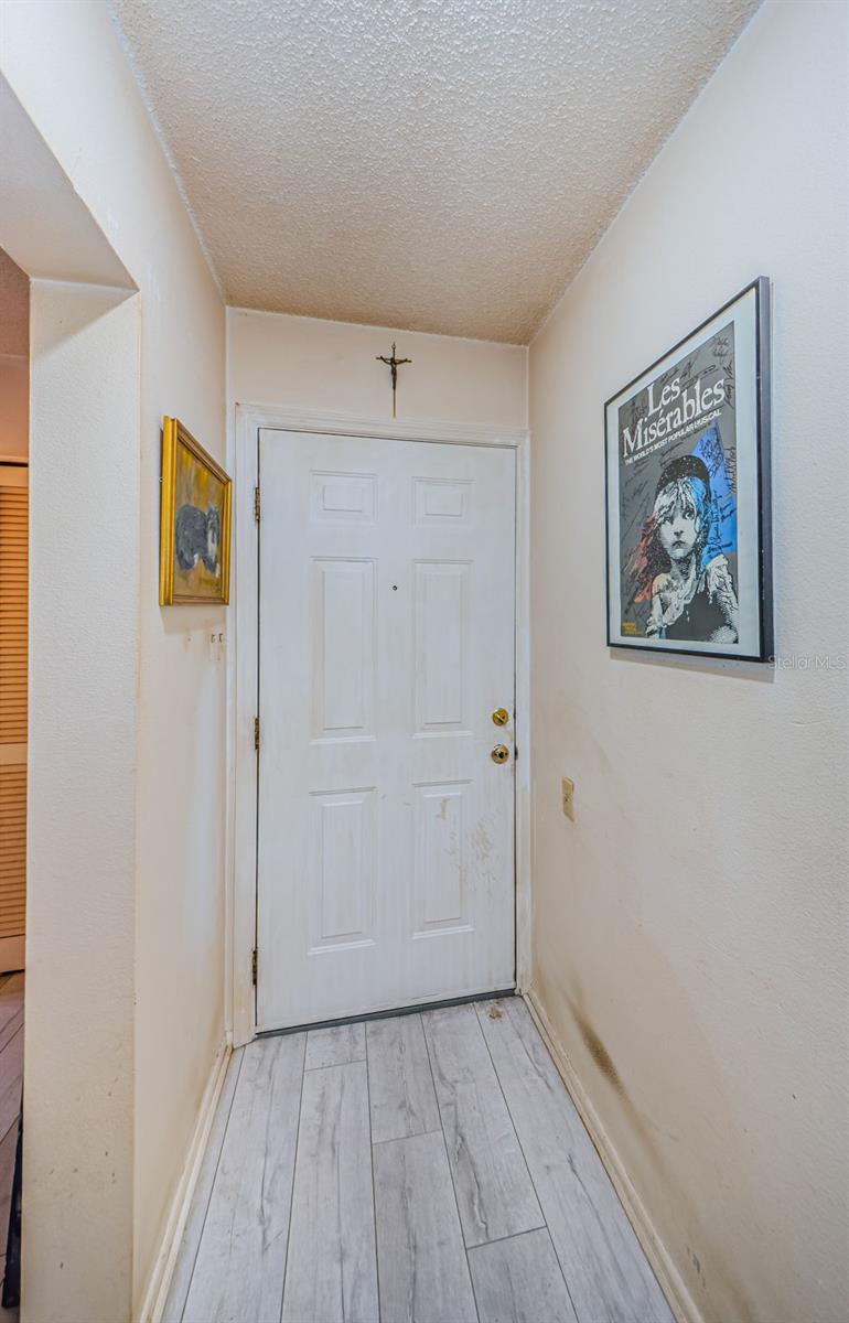 5265 E BAY DRIVE 521