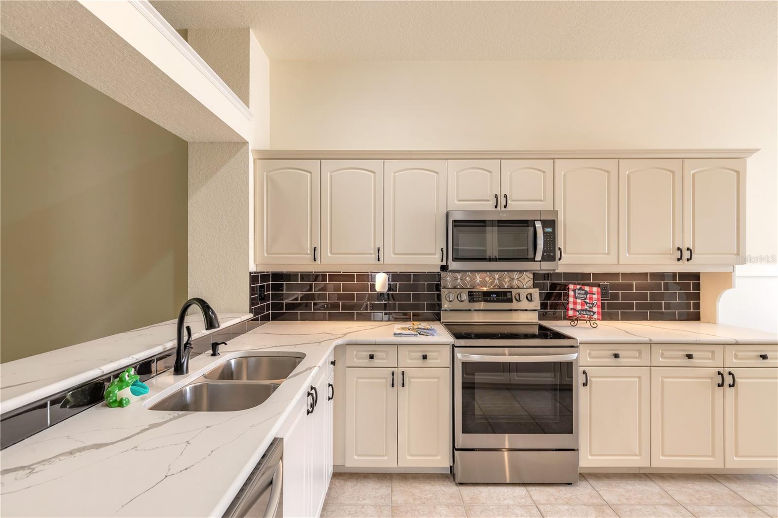 HALIFAX PLANTATION UNIT 02 SEC J - Residential