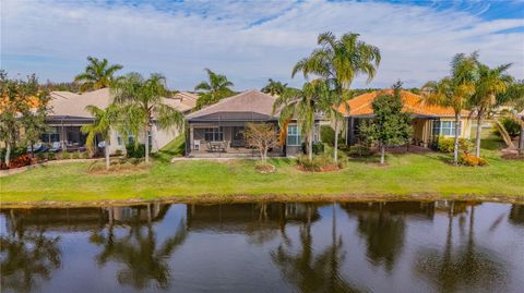 A home in WIMAUMA