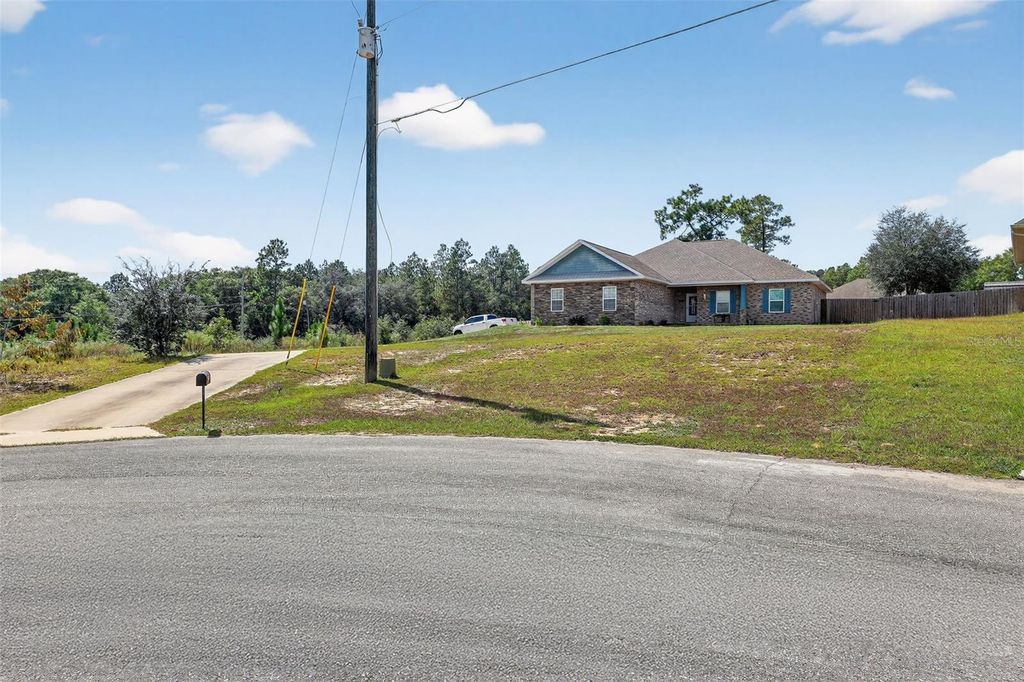 Photo of 4075 Happy Trails Road, Crestview, FL 32539 (MLS # O6350898)