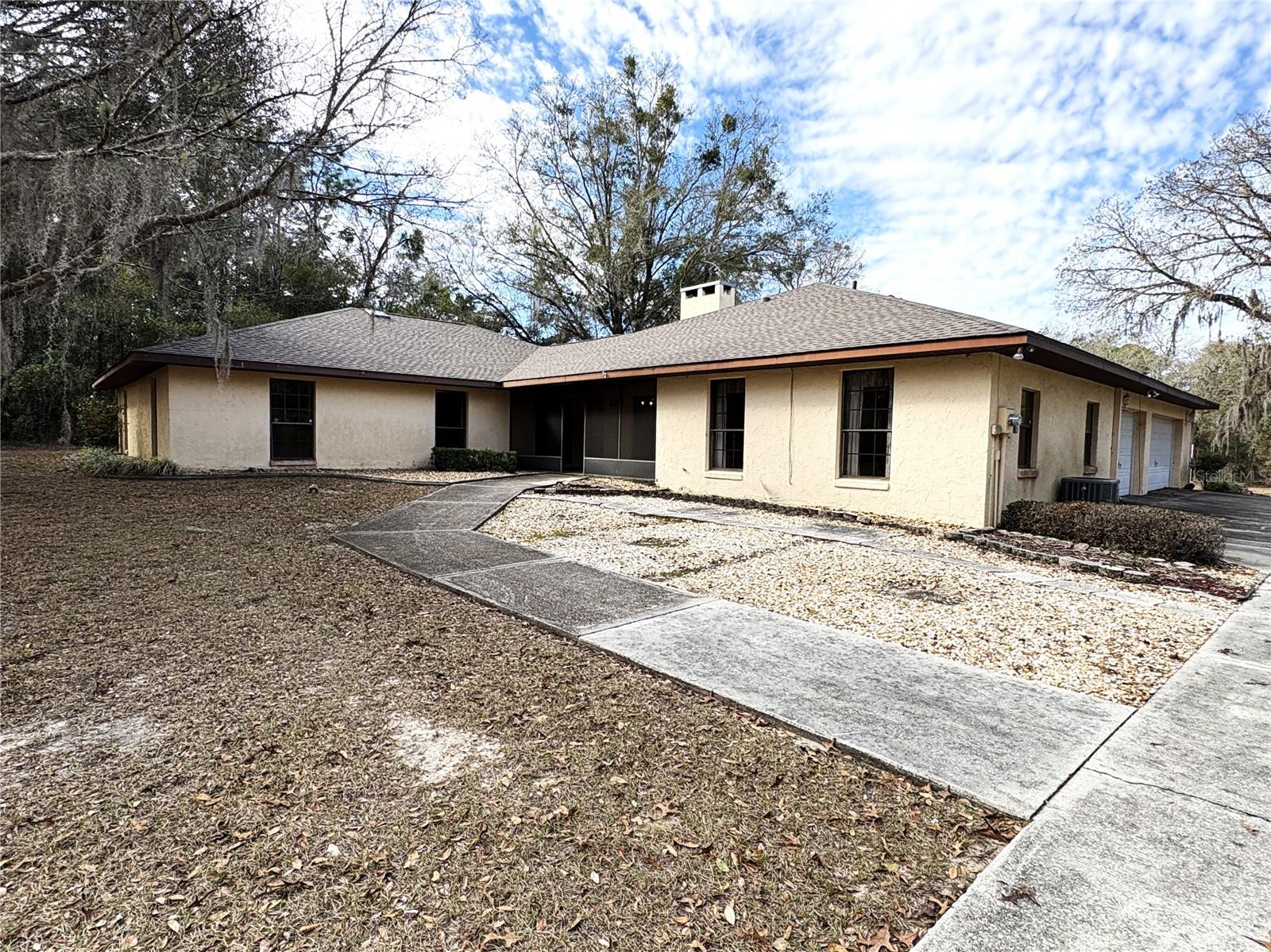 RAINBOW LAKES ESTATE - Residential