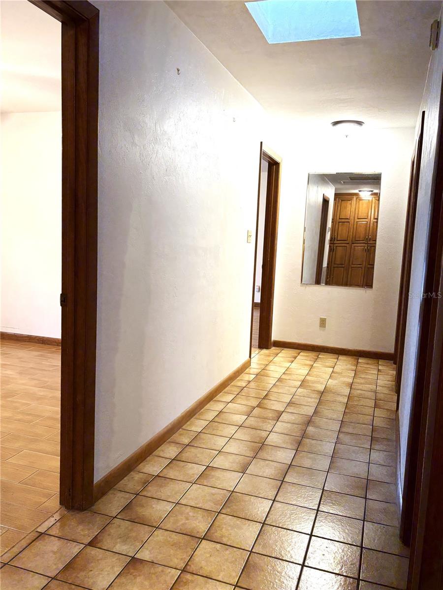 RAINBOW LAKES ESTATE - Residential