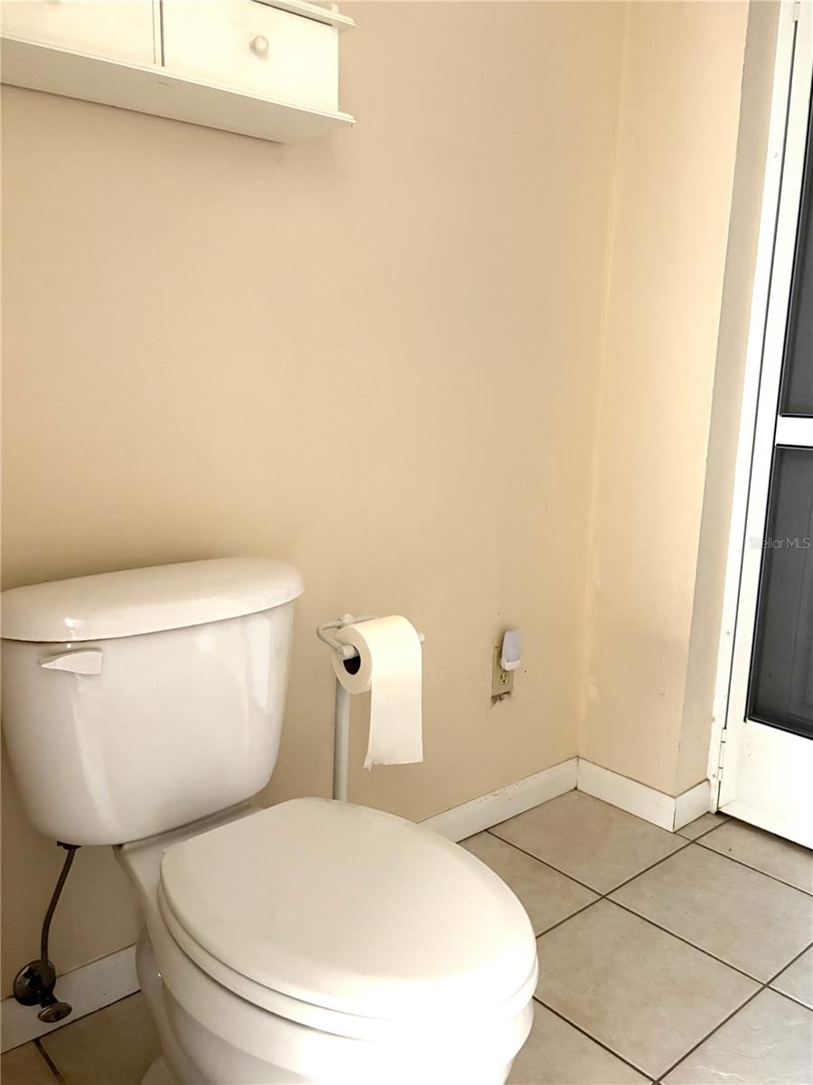 RAINBOW LAKES ESTATE - Residential