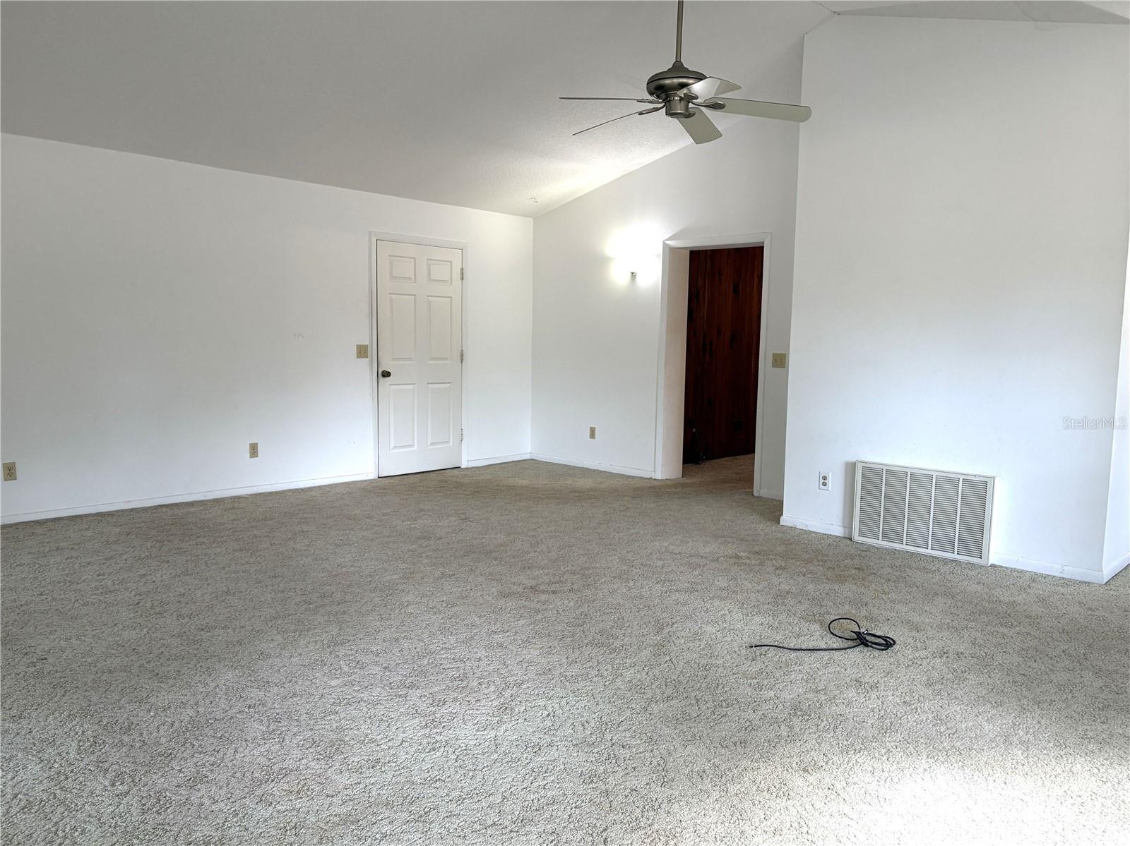 RAINBOW LAKES ESTATE - Residential