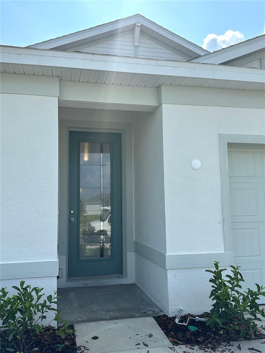 AMELIA GROVES - Residential Lease