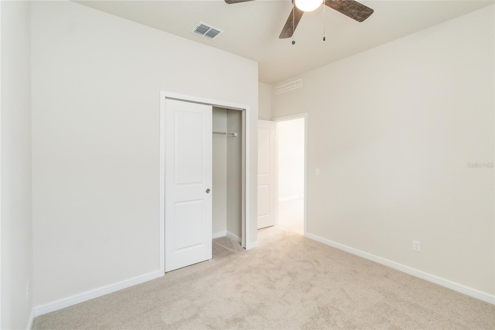 AMELIA GROVES - Residential Lease