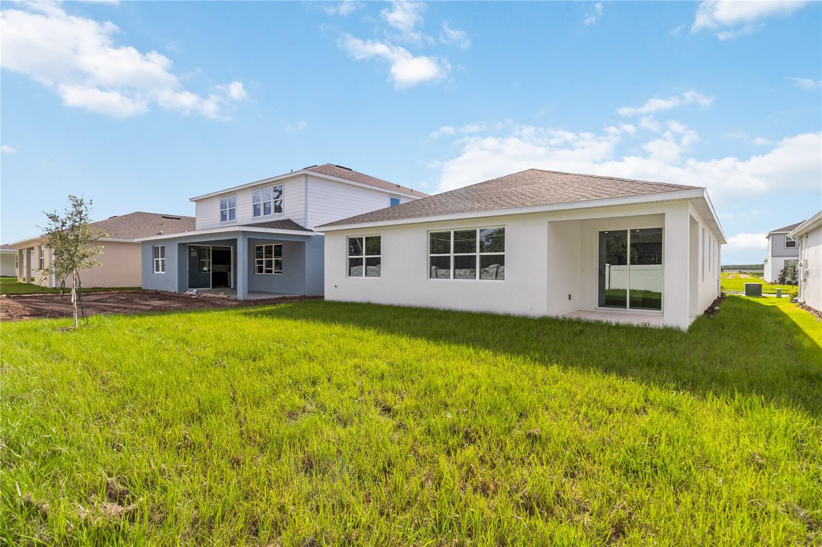AMELIA GROVES - Residential Lease