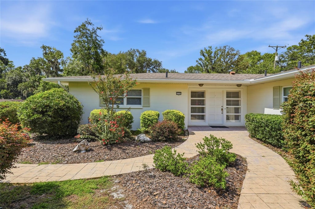 Photo of 2138 NW 30th Place, Gainesville, FL 32605 (MLS # GC542249)