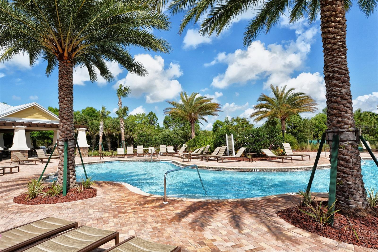ARBOR LAKES ON PALMER RANCH - Residential Lease