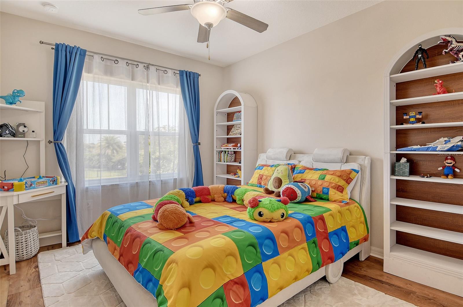 ARBOR LAKES ON PALMER RANCH - Residential Lease