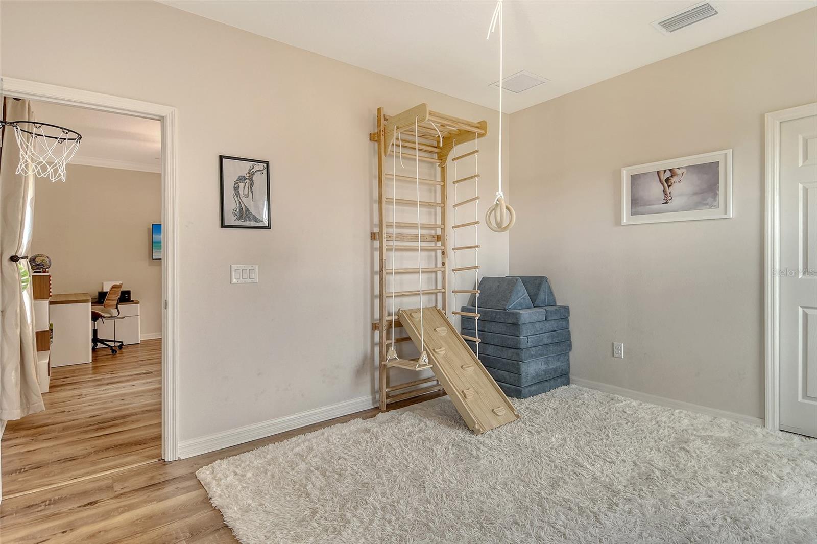 ARBOR LAKES ON PALMER RANCH - Residential Lease