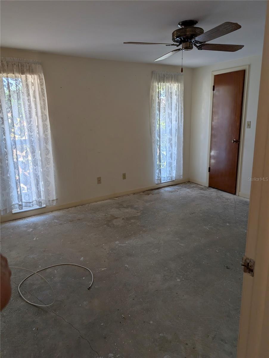 REGENCY PARK - Residential