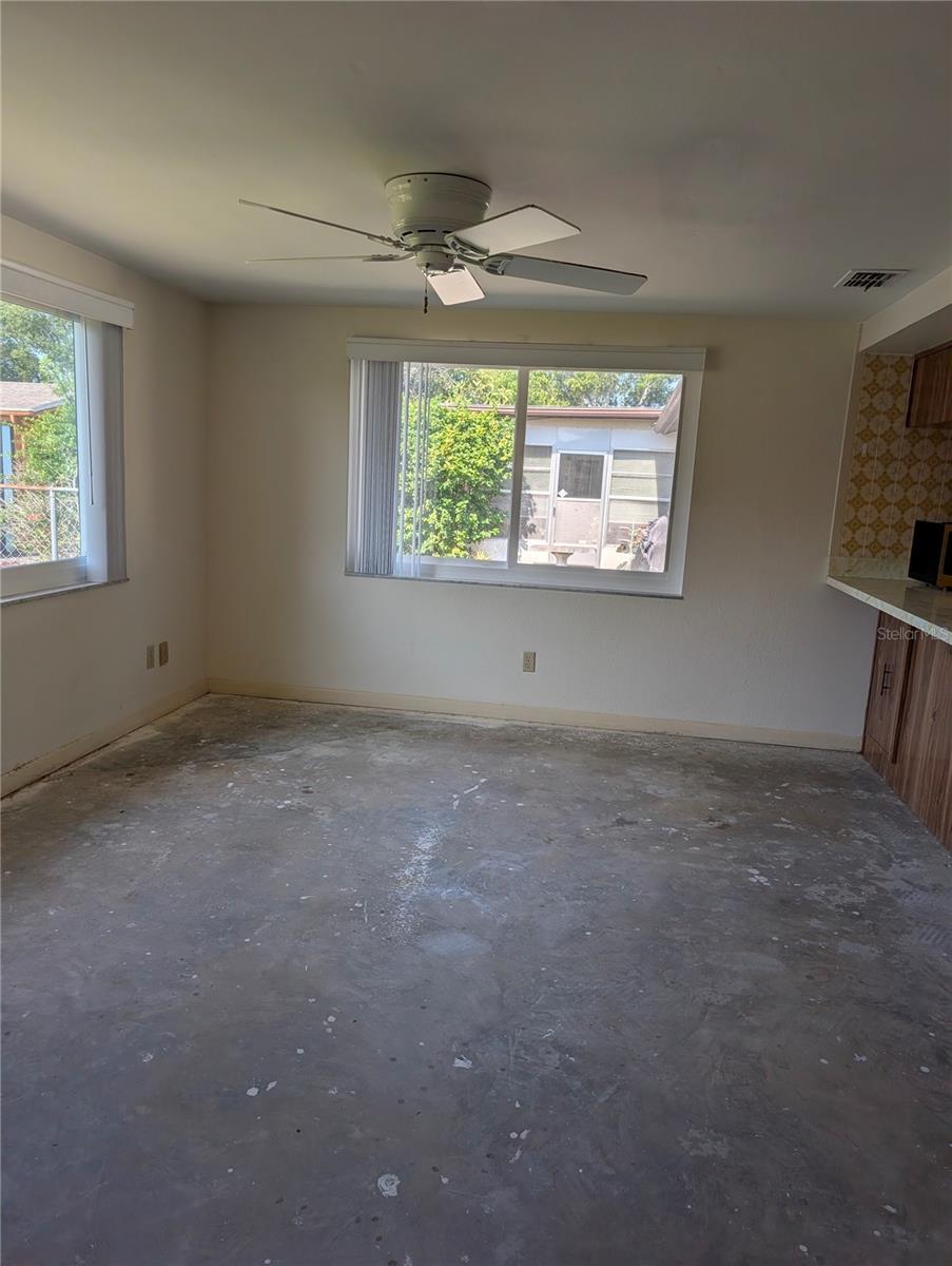 REGENCY PARK - Residential