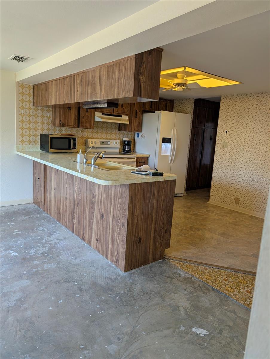 REGENCY PARK - Residential