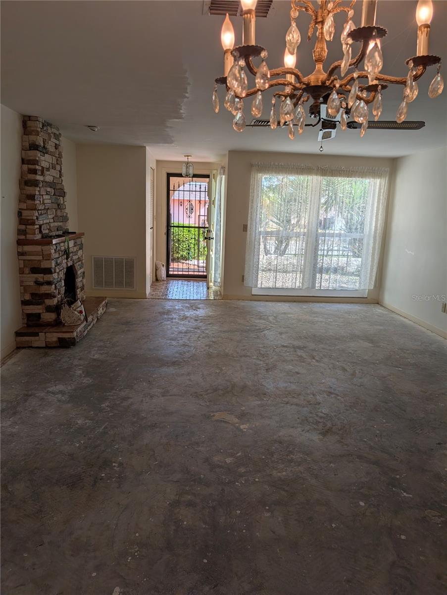 REGENCY PARK - Residential