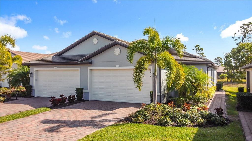 Photo of 20634 Saint Kitts Way, Venice, FL 34293 (MLS # N6142640)