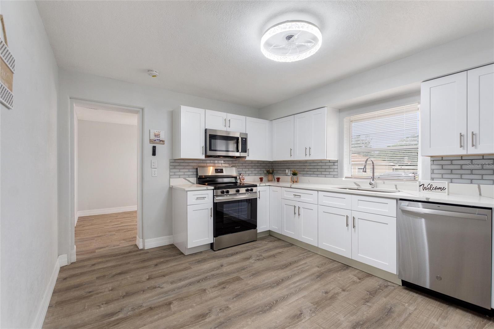 HOFFMANS & LAKE VIEW ADD REP - Residential