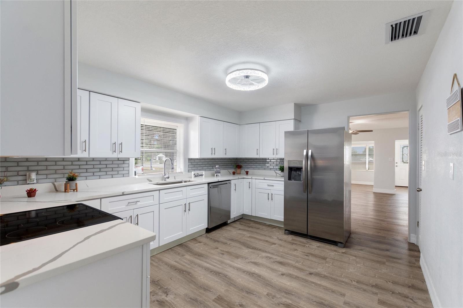 HOFFMANS & LAKE VIEW ADD REP - Residential