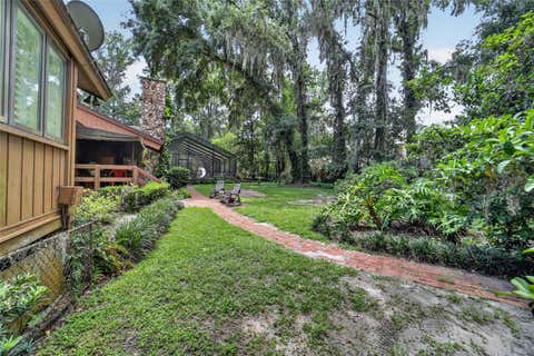 Tiny photo for 2411 SE 15th Street, Ocala, FL 34471 (MLS # OM727992)