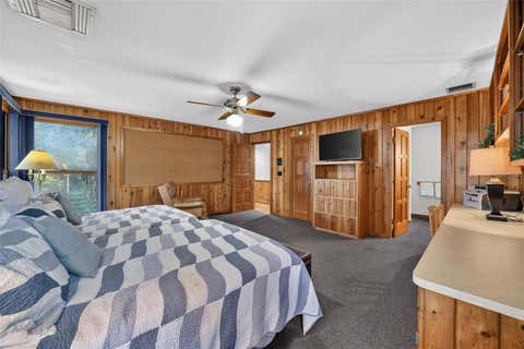 Tiny photo for 2411 SE 15th Street, Ocala, FL 34471 (MLS # OM727992)