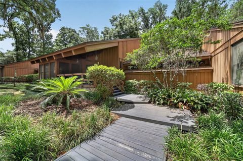 Tiny photo for 2411 SE 15th Street, Ocala, FL 34471 (MLS # OM727992)