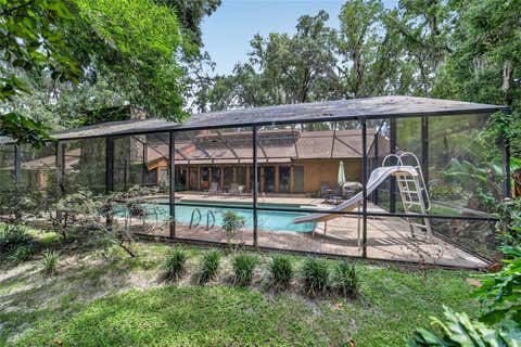 Tiny photo for 2411 SE 15th Street, Ocala, FL 34471 (MLS # OM727992)