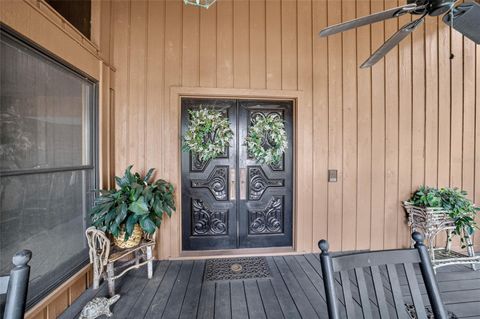 Tiny photo for 2411 SE 15th Street, Ocala, FL 34471 (MLS # OM727992)