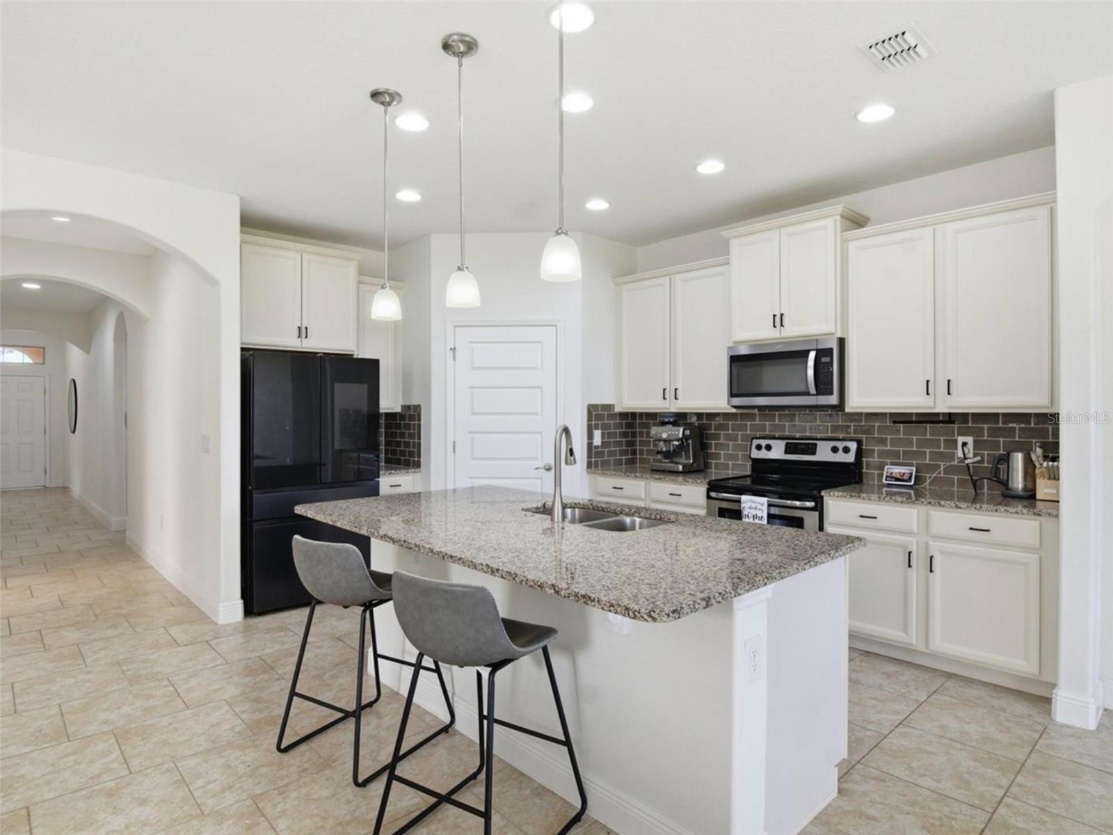 WATERLEIGH PH 1C - Residential Lease