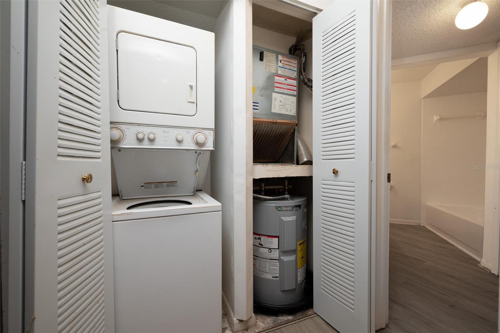 SOUTHPOINTE CONDO - Residential